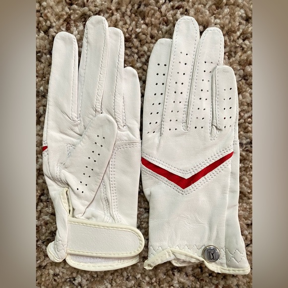 New PGA Leather pair of golf gloves.White red. Inc. Button Marker. Girl's 17 - Picture 11 of 12